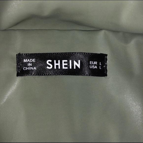 Cropped Reflective Puffer Jacket - Picture 6 of 9